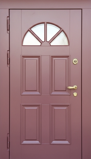 Уличная термодверь с полукруглым стеклом, багетом и панелями МДФ RAL 3014